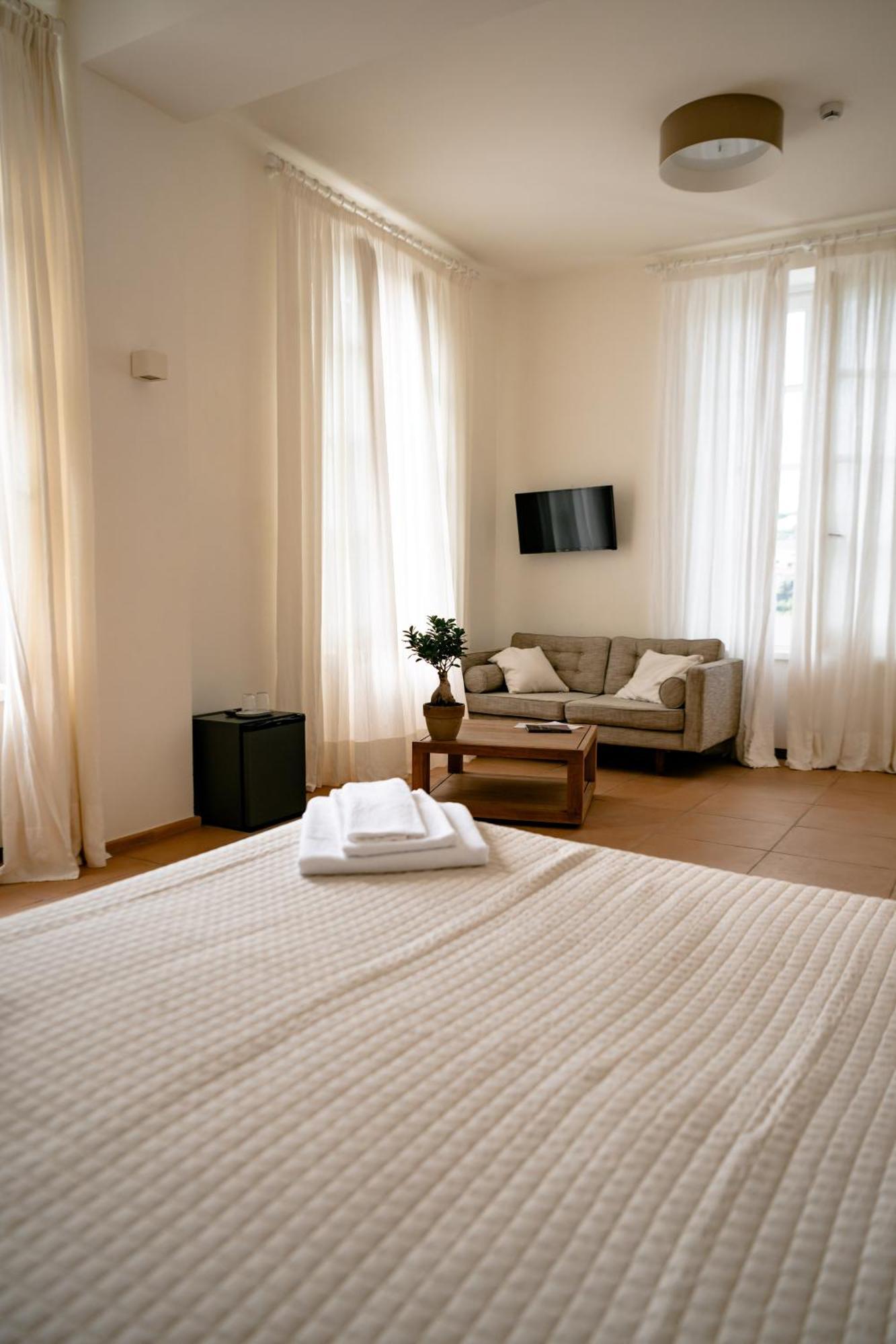 Tenuta Calitto Wine Resort E Spa อีสเกีย ภายนอก รูปภาพ